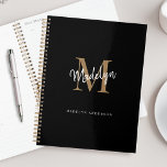 Agenda Nome do Script Elegante Dourado Preto do Monograma<br><div class="desc">Planeador de Nomes Elegantes Dourados Pretos do Monograma Moderno. Personalize facilmente este moderno planejador elegante com o seu monograma e nome personalizados.</div>