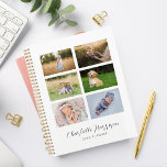 Agenda Nome Personalizado da Colagem de Fotografias da Fa<br><div class="desc">Um planejador de nome personalizado de várias fotos. Este planejador apresenta um fundo branco com 6 fotos e texto personalizado. As fotos e o texto podem ser facilmente personalizados com as fotos e os textos que você escolher. Os planejadores personalizados fazem presentes de excelente para aniversários, natal, dia de as...</div>