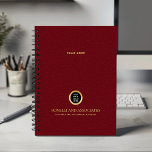 Agenda Nome Profissional do Logotipo Redondo Vermelho Car<br><div class="desc">Mantenha-se organizado e eleve a sua imagem profissional com o nosso Planeador Espiral Personalizado, com um design de aparência cardeal vermelha que combina sofisticação com funcionalidade. Um espaço quadrado personalizável no cobrir permite que você exiba de forma destacada o logotipo de sua empresa sobre uma textura dourada, enquanto duas linhas...</div>