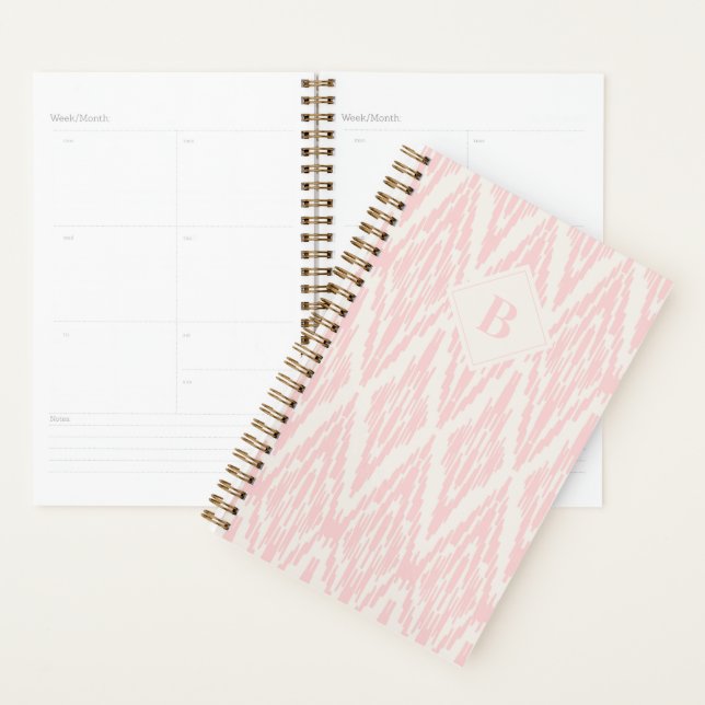Agenda Padrão de Diamante Ikat no Monograma Rosa Pastel (Exibição)