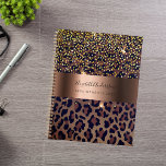 Agenda Padrão leopardo bronze preto em castanho 2024<br><div class="desc">Elegante, legal, glamouroso e feminino com padrão leopardo castanho, ouro e preto, decorado com confete de ouro. Personalize e adicione seu nome. Uma grande banda metálica de bronze falso. Modelo por um ano, letras negras. O nome é escrito com um moderno estilo escrito à mão. Perfeito para empresárias, maquiadoras, donas...</div>