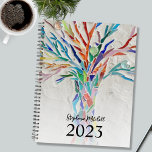 Agenda Personalizado 2023<br><div class="desc">Este Planeador exclusivo é decorado com uma árvore de mosaico de cor brilhante sobre um fundo de cinza pálida. Facilmente personalizável. Para editar ainda mais, use a Ferramenta Design para alterar a fonte, o tamanho da fonte ou a cor. Porque nós criamos a nossa trabalho de arte, você não encontrará...</div>