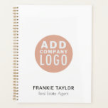 Agenda Personalizado logotipo do agente imobiliário do fu<br><div class="desc">Nome de etiqueta de modelo moderno minimalista para adicionar o logotipo da sua empresa,  o nome do funcionário e o cargo atual ou apenas o nome da empresa. Personalize as fontes usadas e a cor de fundo branca com a ferramenta design para corresponder às cores da marca.</div>