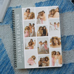 Agenda Planeador Anual Personalizado de Grade de Fotograf<br><div class="desc">Crie seu próprio planejador anual usando este modelo de grade de fotos moderno de tendências. Basta adicionar 12 de suas fotos favoritas,  mudar o ano e personalizar o nome e a citação motivacional. Todas as cores e texto podem ser personalizados para que este planejador anual seja exclusivo para você.</div>