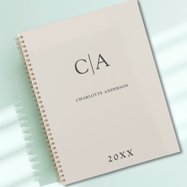 Agenda Planeador de convite simples e elegante para monog (Simple Elegant Monogram Beige Gray Custom Planner with your Name, Initials or Message)