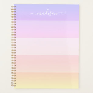Agenda Planeador de nomes estriados de pastel elegante