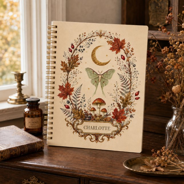 Agenda Planner de Outono Bruxo Personalizado com a Maripo (Personalized Witchy Autumn Luna Moth Planner)