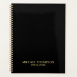 Agenda Preto profissional e Dourado<br><div class="desc">O planejador profissional apresenta o nome personalizado e o texto no estilo de fonte de serif clássico ouro em fundo preto.

Observe que: Os detalhes da folha são simulados no trabalho de arte. Este produto não contém detalhes em papel laminado.</div>