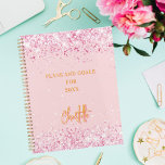 Agenda Script 2025 de dourado rosa pálido<br><div class="desc">Um fundo rosa pálido decorado com confete. Personalize e adicione um nome. O nome é escrito com um grande e moderno roteiro escrito à mão,  estilo de assinatura. Perfeito para a escola,  o trabalho ou a organização da sua vida pessoal/familiar.</div>