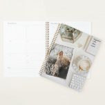 Agenda Sua Foto da Revista! Escritório de Chic Personaliz<br><div class="desc">Aproveite sua foto em uma revista! Personalize facilmente este Smart Work Chic Office Portable Planner personalizado, escreva a sua lista de tarefas e organize os seus sonhos. Pode ser uma decoração incrível do escritório doméstico. Carregue sua própria foto, e ela será automaticamente colocada na revista! Personalize o texto escrito à...</div>