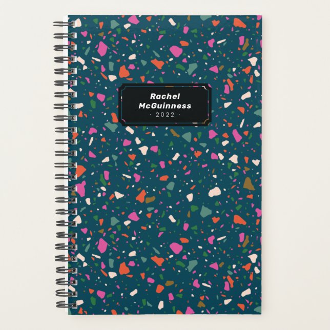 Agenda Teal Blue Terrazzo Planner com nome e ano (Frente)