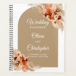 Agenda Terracotta pampas boho arca de cobre<br><div class="desc">Terracotta pampas capa arca de vassoura, planejador de casamento de cobre, esta impressionante moda design moderna é perfeita para todos os eventos de estilo boho ou tropical. Design apresenta-se a aquarela pintada manualmente pampas erva-de-erva-pintada mistura de folhas secas de palma misturadas flores de terracota e rosas de laranja queimados e...</div>
