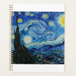 Agenda The Starry Night 1889, por Vincent van Gogh<br><div class="desc">Vincent Willem van Gogh (holandês: [ˈvɪ nsɛ nt ˈʋ lamix vɪ ɱɑ x] (escuta);[nota 1] 30 de março de 1853 - 29 de julho de 1890] foi um pintor Poste-impressionista neerlandês que se tornou, postumamente, uma das figuras mais famosas e influentes da história da arte ocidental. Em uma década, ele...</div>