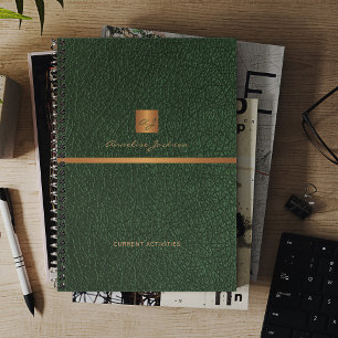 Agenda Turma de 2027 Elegante couro verde dourado monogra