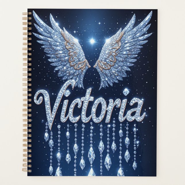 Agenda Victoria Name Art with Sparkling Diamond Wings (Frente)