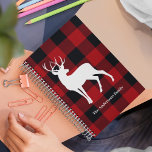 Agenda Xadrez de Buffalo Vermelho e Veado Branco | Nome p<br><div class="desc">Enrole-se num encanto rústico acolhedor com nosso produto personalizado Red Buffalo Xadrez e White Deer, disponível exclusivamente no Zazzle. Quer você esteja procurando por um presente pensativo ou uma adição na moda à sua própria coleção, esta design traz o apelo eterno da xadrez de búfalos e a graça de uma...</div>