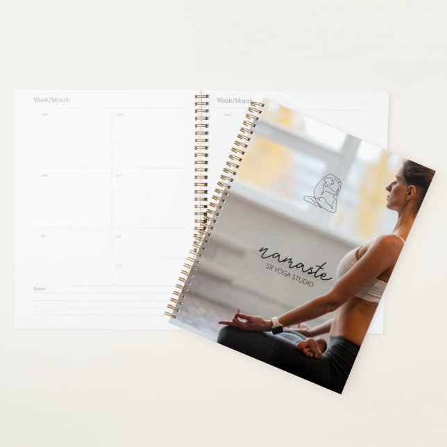 Agenda Yoga Studio Minimalista de Nome Personalizado (Exibição)
