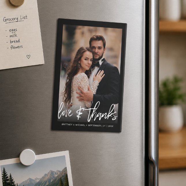 Agradecimento de Foto com Letra Manual Preta Moder (Express your sincere gratitude with sophisticated, contemporary style using this modern thank you.)
