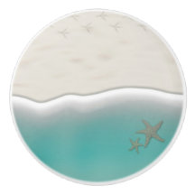 Água do mar da praia arenosa com peixe-estrela