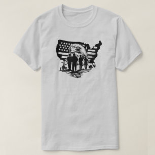 Águia Com Bandeira Americana E Soldados T-Shirt