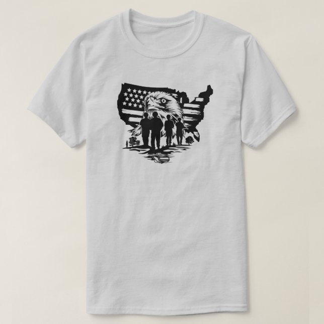 Águia Com Bandeira Americana E Soldados T-Shirt (Frente do Design)