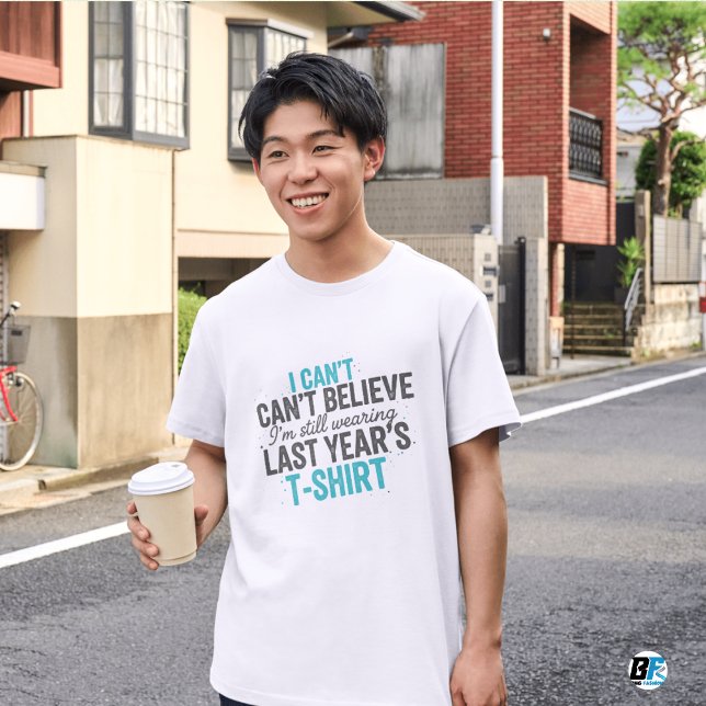 Ainda Vestindo a Camiseta do Ano Passado Funny New (#happynewyear)