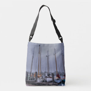 Ajustável Rafted Schoners sobre a bolsa de ombro