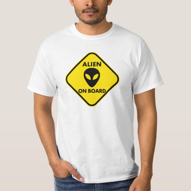Alienígena no Conselho T-Shirt (Frente)