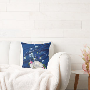 Almofada 45 junto anos de aniversário dos rosas brancos