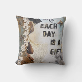 Almofada A Arte Mídia Mista É Um Presente A Cada Dia