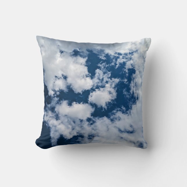 Almofada A swirl in the clouds (Frente)