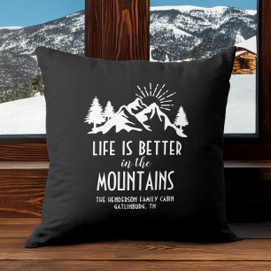 Almofada A Vida é Melhor nas Montanhas Personalizado Preto