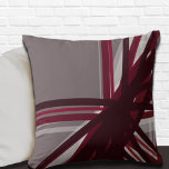 Almofada Abstrato Artística da Burgundy da cinza<br><div class="desc">Travesseiro decorativo decorativo moderno apresenta uma composição de fita abstrato artística com tons de burlu e cinzas com sotaque branco sobre fundo de cinza. Essa composição de abstrato é construída sobre combinações de fitas repetidas, que são sobrepostas e entrelaçadas para formar um design abstrato interessante. As cinzas, sotaques, brancos e...</div>