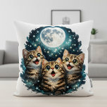 Almofada Adorable Moon Gazer Kittens - Sparkling Starlight<br><div class="desc">Bring whimsical charm and cozy comfort to any space with our "Adorable Moon Gazer Kittens" pillow! This enchanting design features three wide-eyed, tabby kittens gazing up in wonder at a luminous full moon, surrounded by a magical sprinkle of twinkling stars. Their happy, expressive faces and vibrant green eyes will melt...</div>