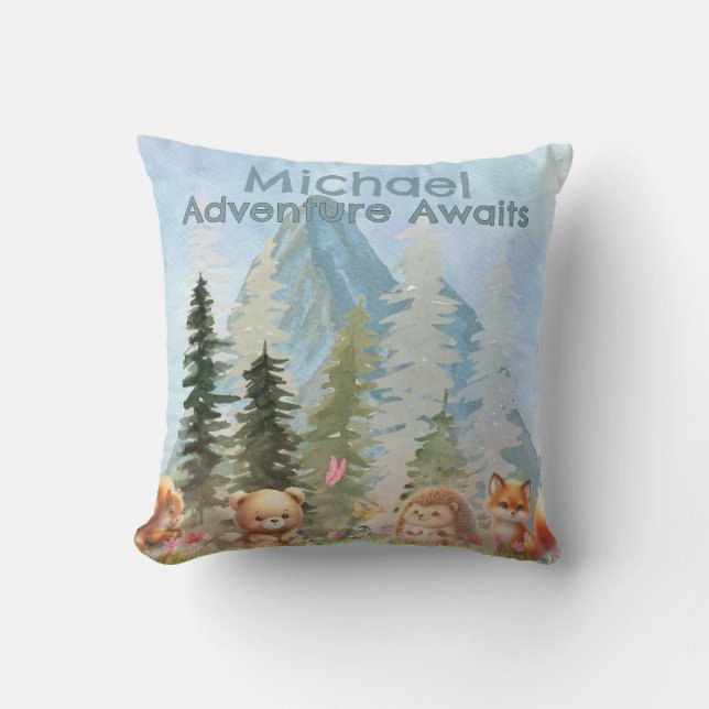 Almofada Adventure Awaits Personalized Woodland Animal Gift (Frente)