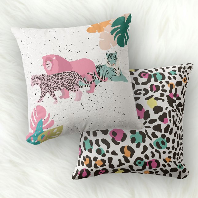 Almofada Animais Selvagens Coloridos e Folhas Tropicais (Colorful Wild Animals & Tropical Leaves Throw Pillow)