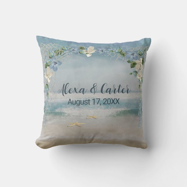 Almofada Arco de Casamento Floral com Nome Personalizado (Frente)