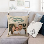Almofada Arco de fotos de burlap, Beige, desenhado à mão<br><div class="desc">Uma pá bege com aspecto de fundo,  texto verde e um arco desenhado à mão. Texto e foto. Feliz Natal é escrito com uma fonte de estilo retrô. Uma imagem de burlap,  não é tecido burlap.</div>