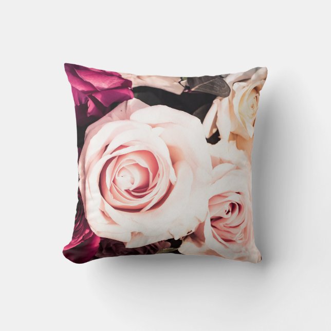 Almofada Arranjo de Rosas Rosa e Branca Design Floral (Frente)