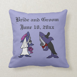 Almofada Arte engraçada do casamento dos noivos do tubarã