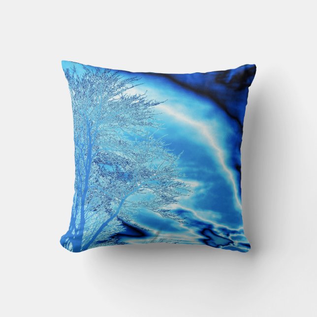 Almofada Árvore de Inverno Congelada em Céu Azul Cobalto (Frente)