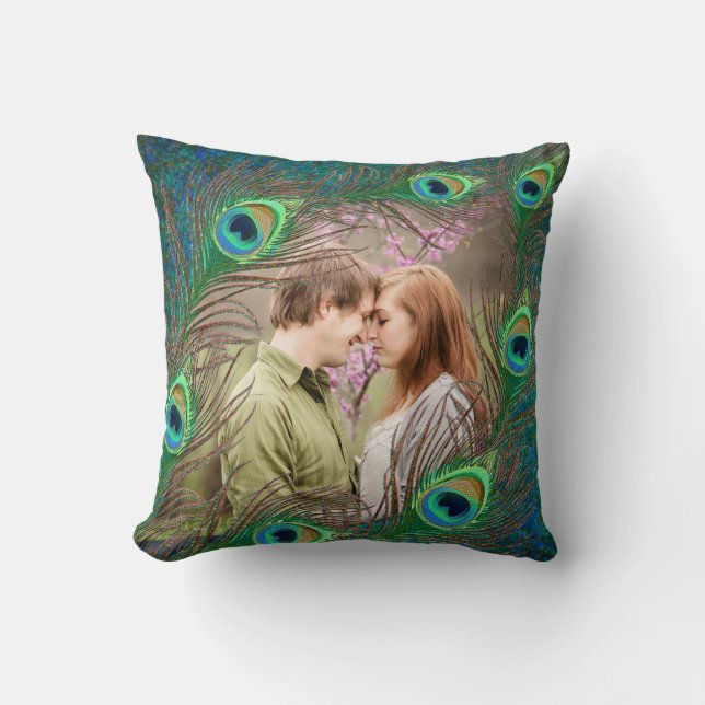 Almofada As penas do pavão personalizadas adicionam o (Frente)