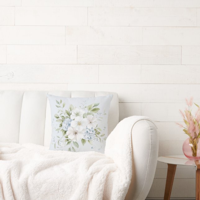 Almofada Azul Celeste Floral Branco Pálido (Sofá)