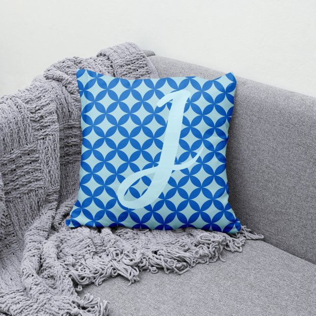 Almofada Azulejo de Verão com círculos de azure em azul-beb (Summer tile with azure circles on baby blue throw pillow)