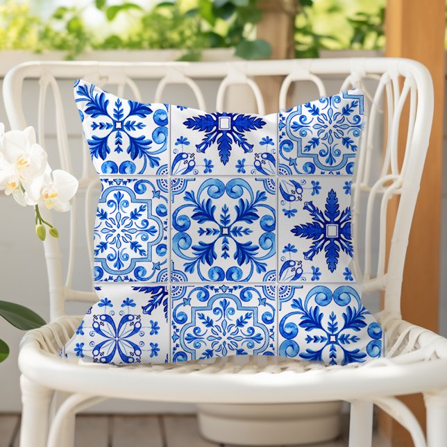 Almofada Azulejo tradicional português - padrão azul branco (Criador carregado)