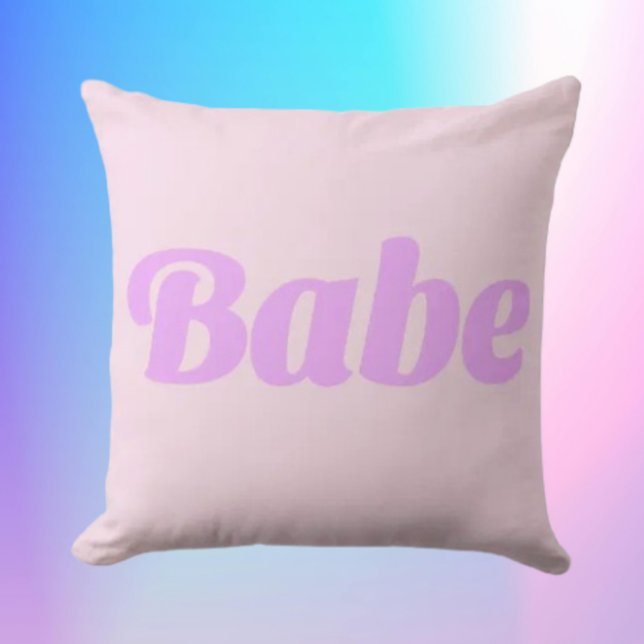 Almofada BABE Statement Throw Pillow – Bold, Cozy & Confide (Criador carregado)