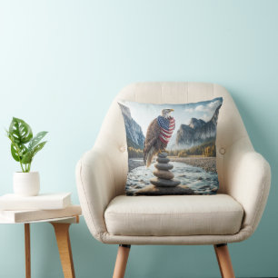 Almofada Bald Eagle No Cairn Com Bandeira Americana
