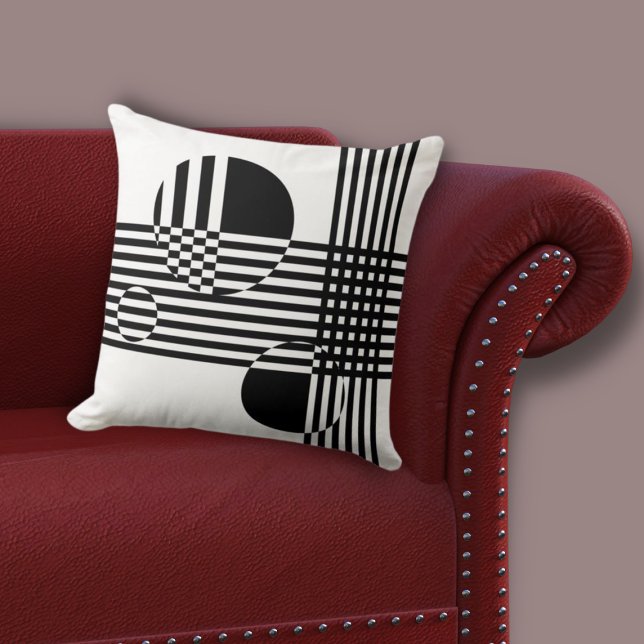 Almofada Bandas e Círculos Pretos e Brancos Irregulares (Irregular Black & White Stripes & Circles Throw Pillow, Living Room)