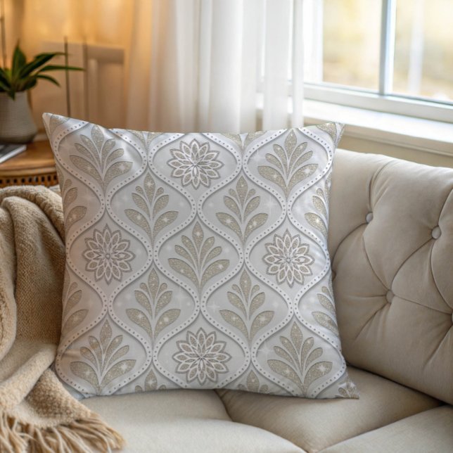 Almofada Beige & White Sparkling Quatrefoil Pattern (Criador carregado)