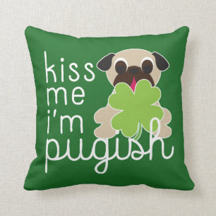Almofada Beije-me que eu sou trevo do Pug do dia de
